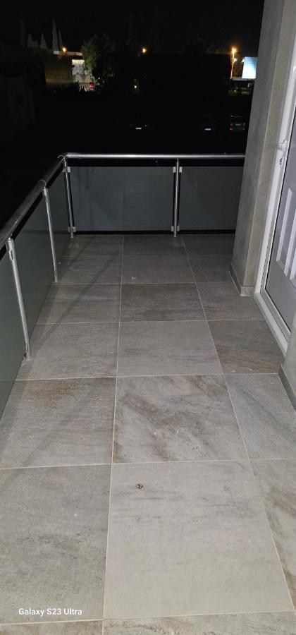 Ekonomic Apartmani Golubovci Buitenkant foto